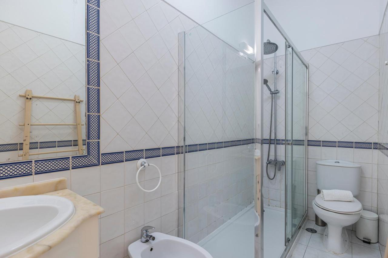 Apartamento 3 Bedroom Terrace By Innkeeper
